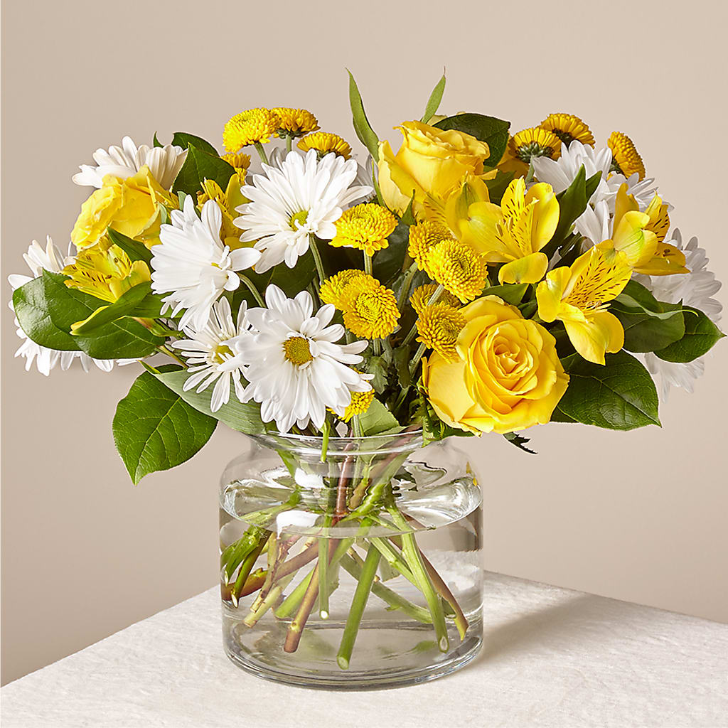 Sunny Sentiments Bouquet – Roots Of Love, Spotswood NJ