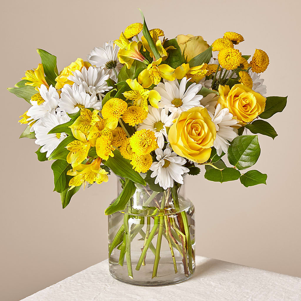 Sunny Sentiments Bouquet – Roots Of Love, Spotswood NJ