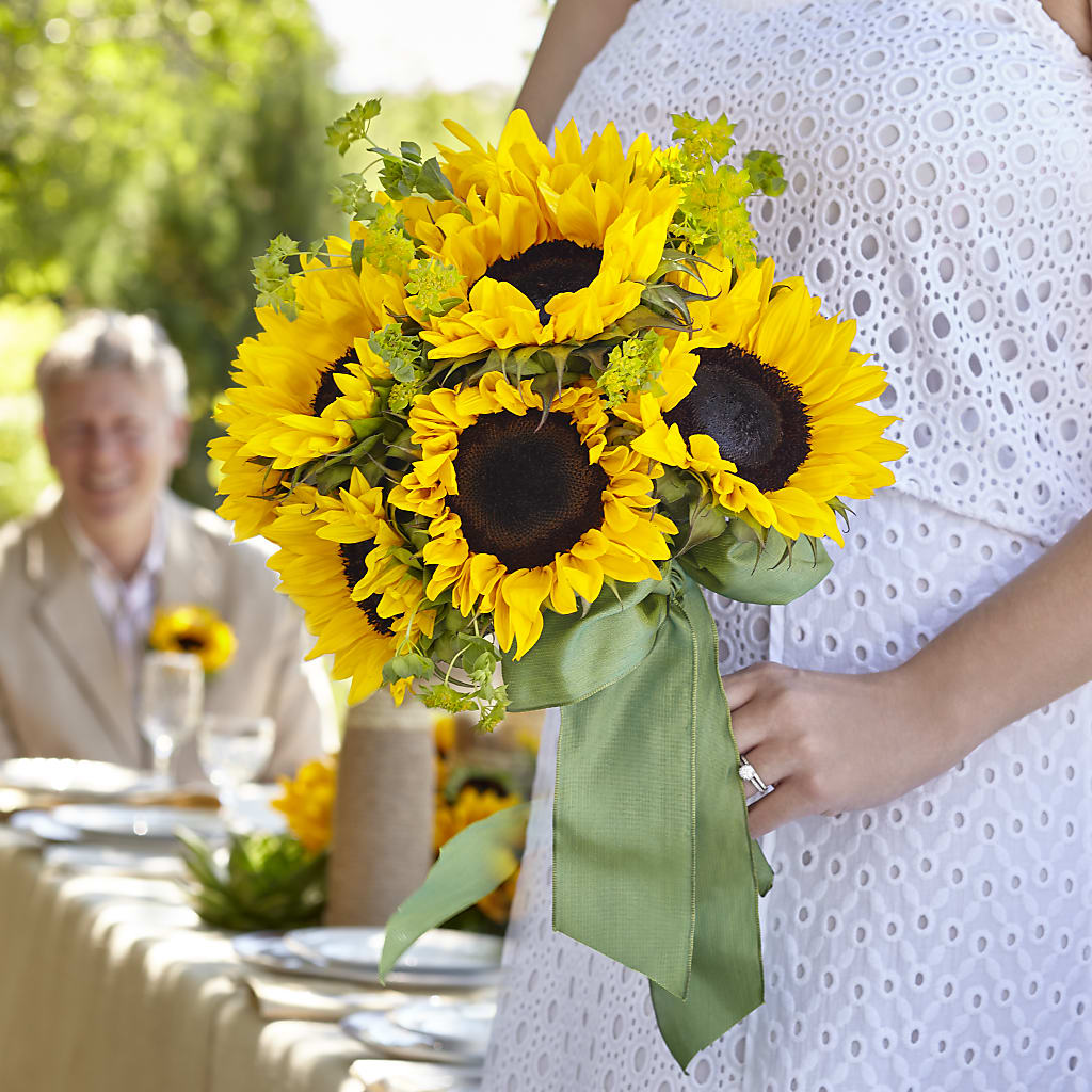 Free Spirit Bouquet – Roots Of Love, Spotswood NJ