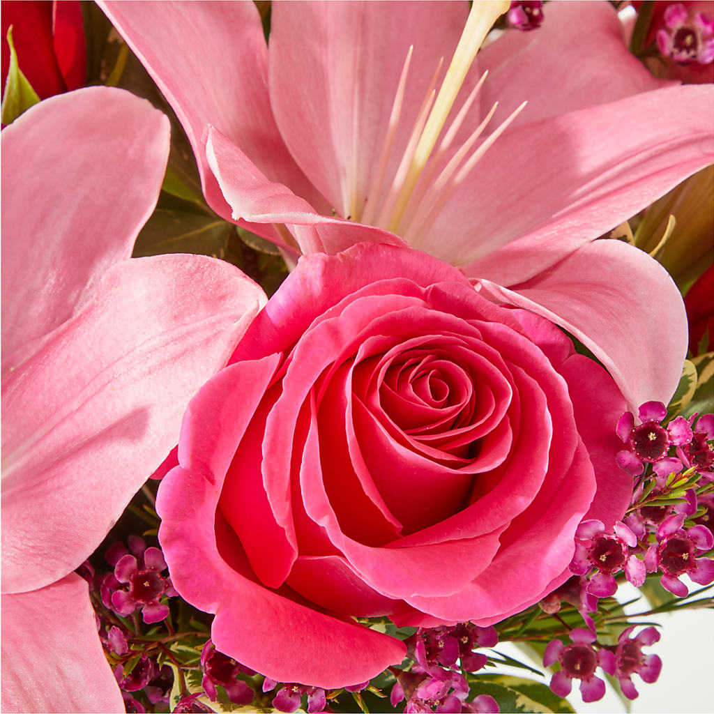 Lucky in Love Bouquet –  Roots Of Love, Spotswood NJ