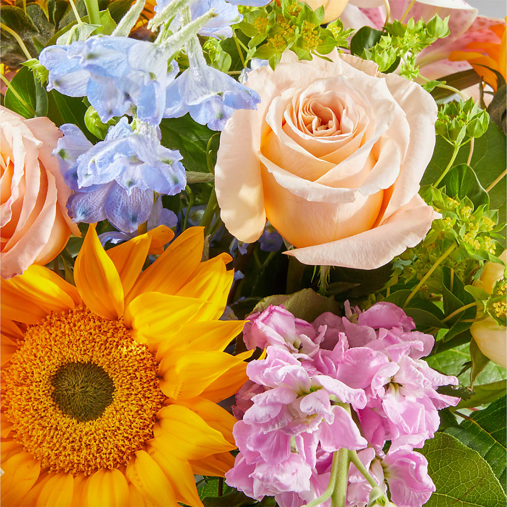 Dreamy Meadows Bouquet –  Roots Of Love, Spotswood NJ