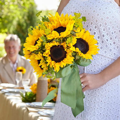 Free Spirit Bouquet –  Roots Of Love, Spotswood NJ